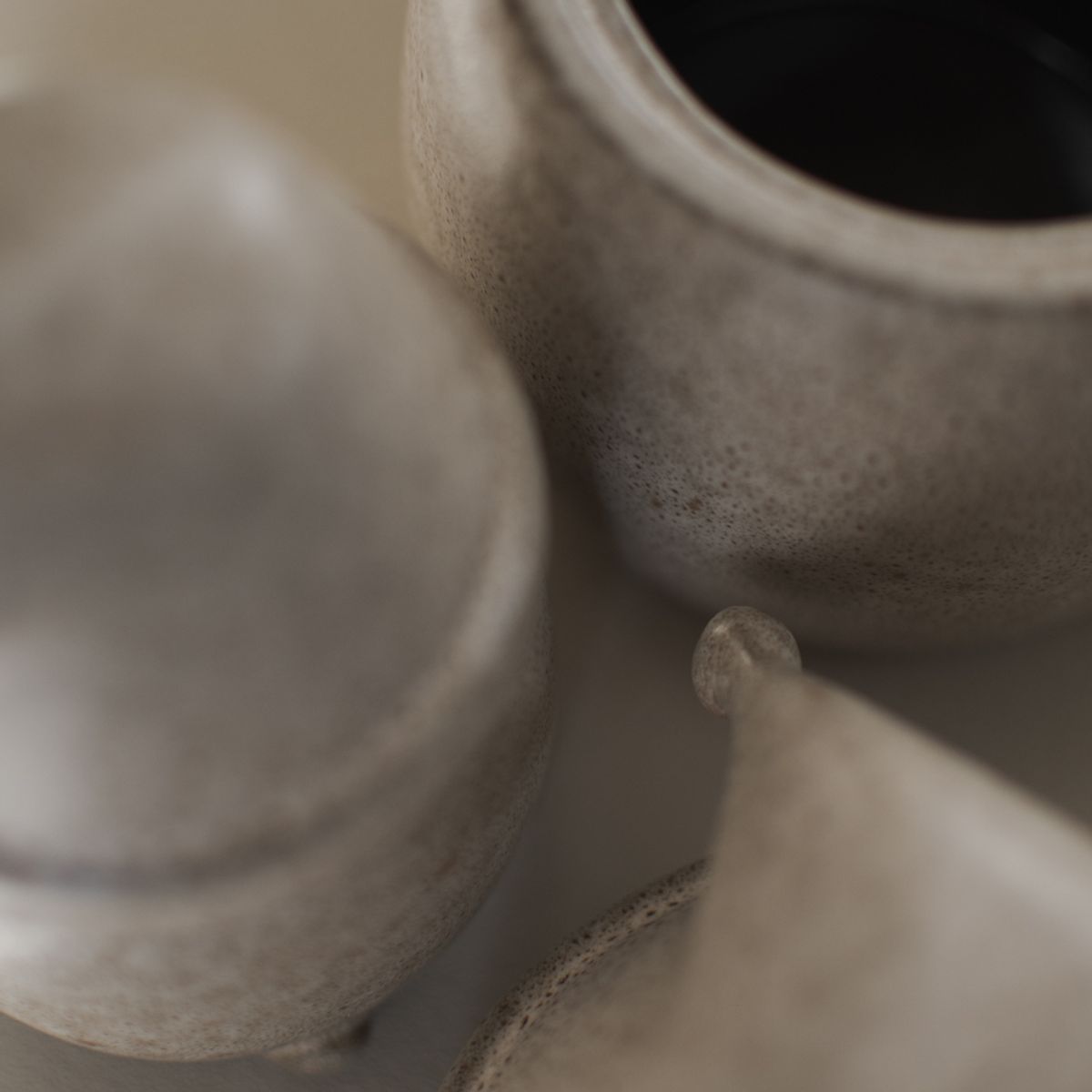 Eating santa large, beige