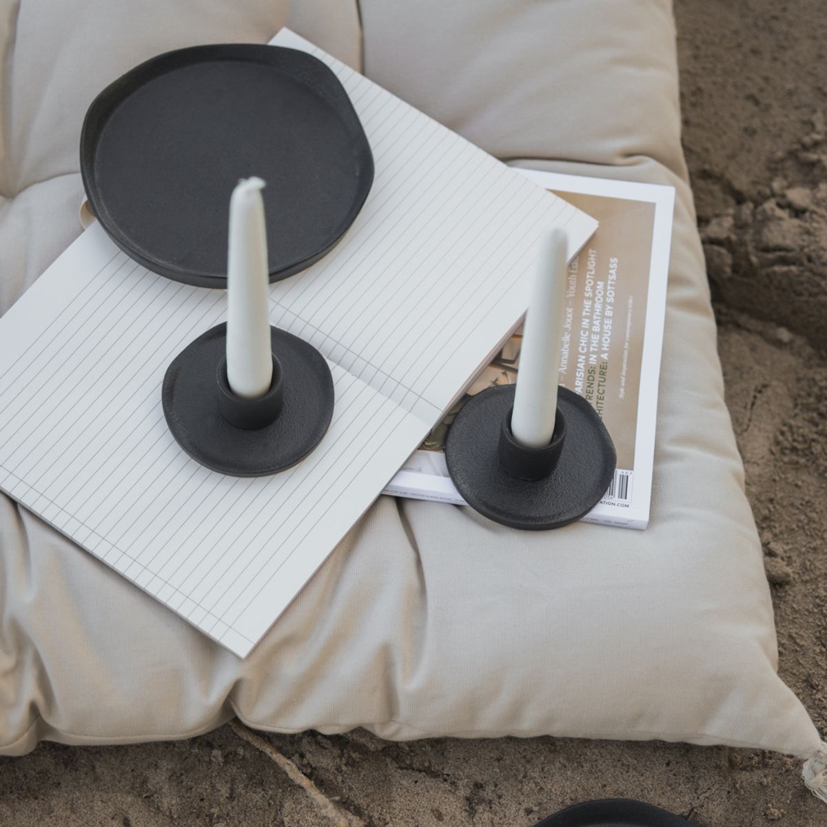 Wave candle, cast iron